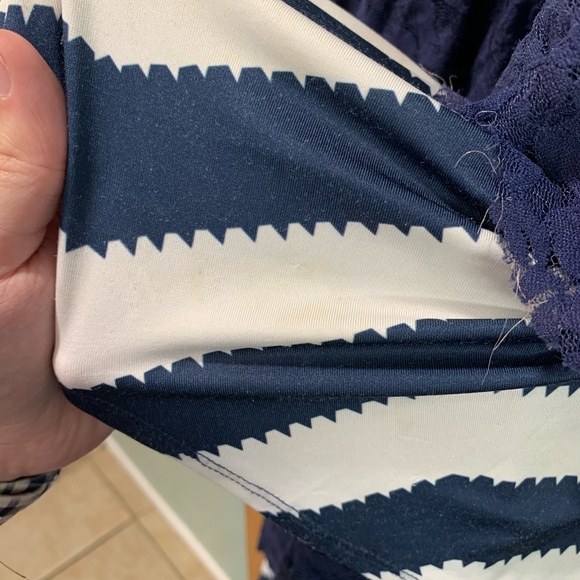 DJ Navy and White Dress - Picture 15 of 15